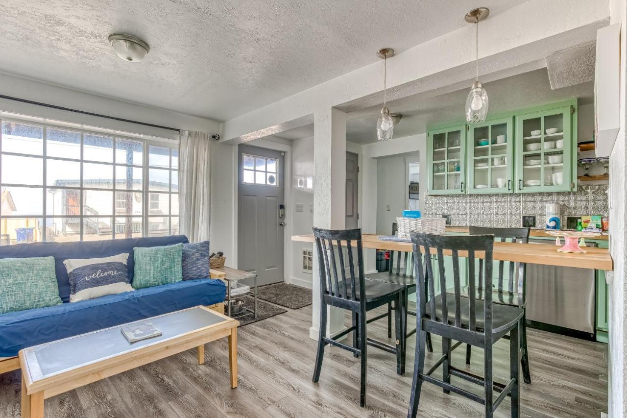 Ferienwohnung Cake By The Ocean Lincoln City Exterior foto
