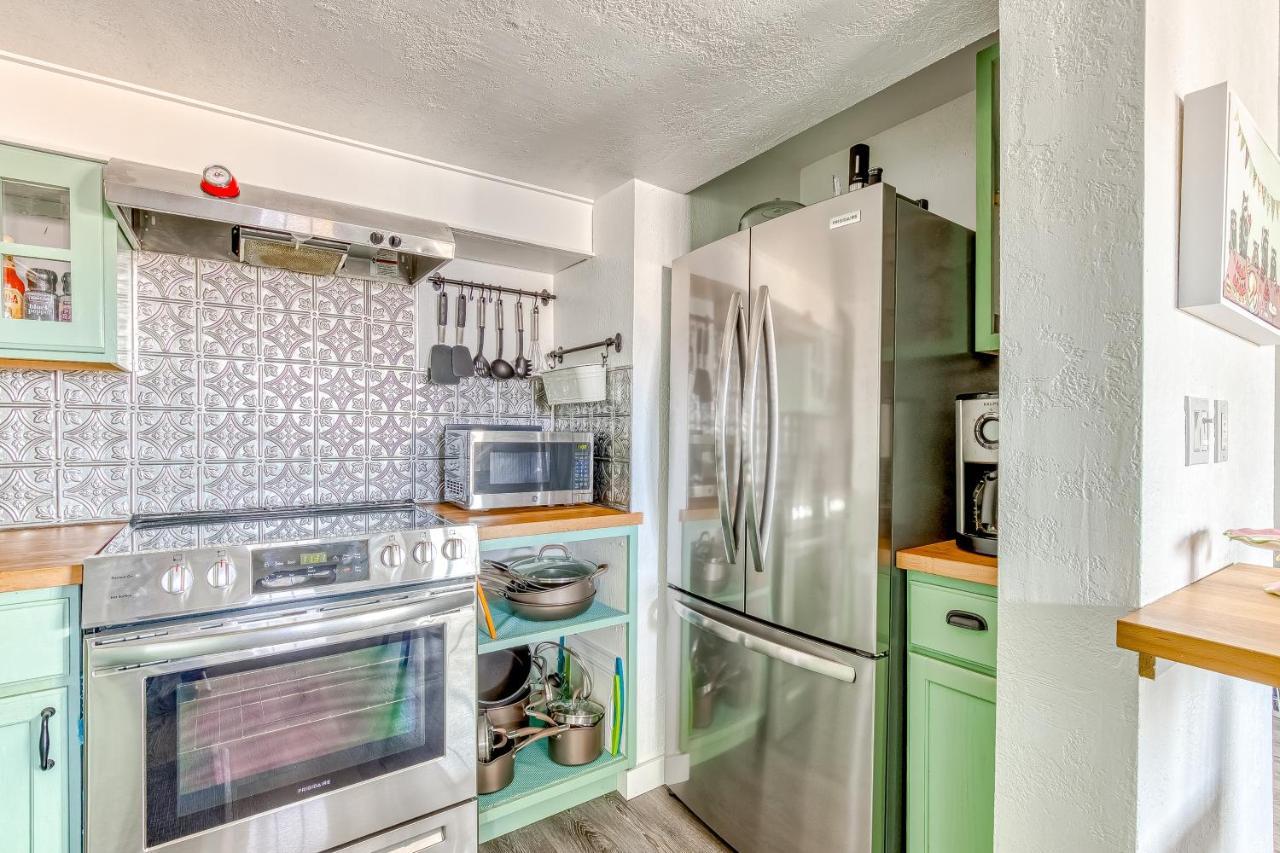 Ferienwohnung Cake By The Ocean Lincoln City Exterior foto